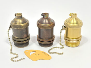 Fasung alama masiva cu lantisor E27