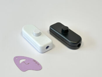 Intrerupator pe fir cu Buton