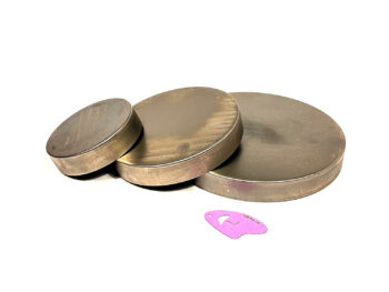 Pavilion metalic brut nefinisat